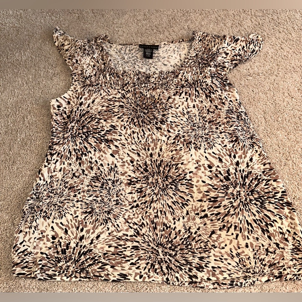 Apostrophe Cap Sleeve Blouse. Size L